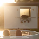 relaxend bad in dutchtub bij weide wereld wellness voor gasten buitengoed de gaard heythuysen fotografie belinda keulen